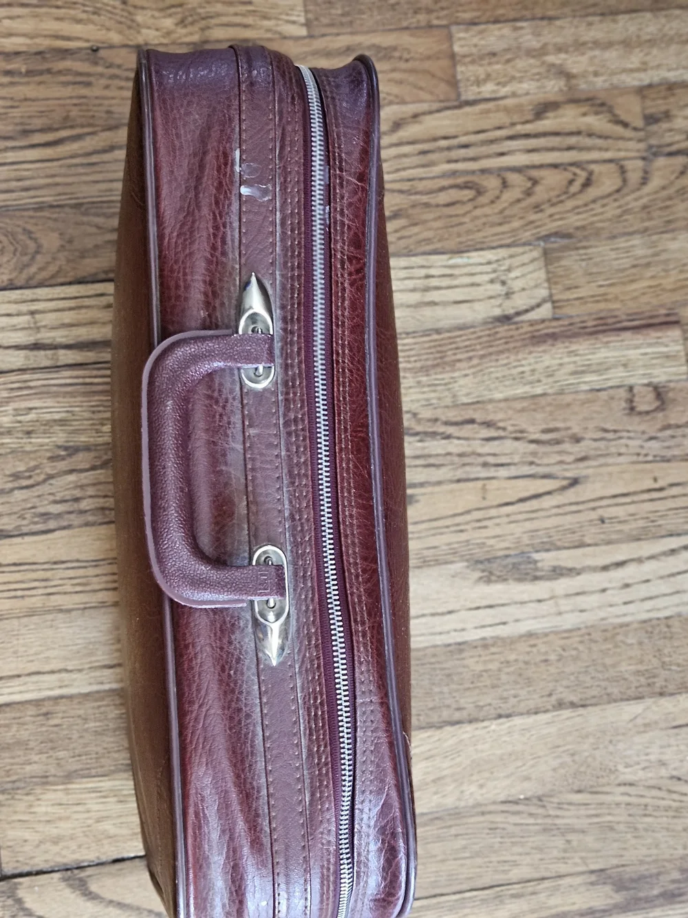 Men's Leather Travel Dopp Kit - Burgundy